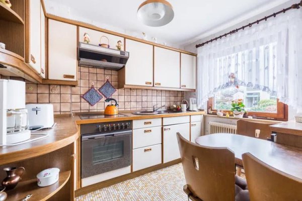 Renovating a Vintage Kitchen? Key Considerations for a Smooth Project