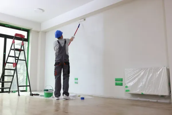 Pro Painter&rsquo;s 18-Inch Roller Method Cuts Room Painting Time by Half